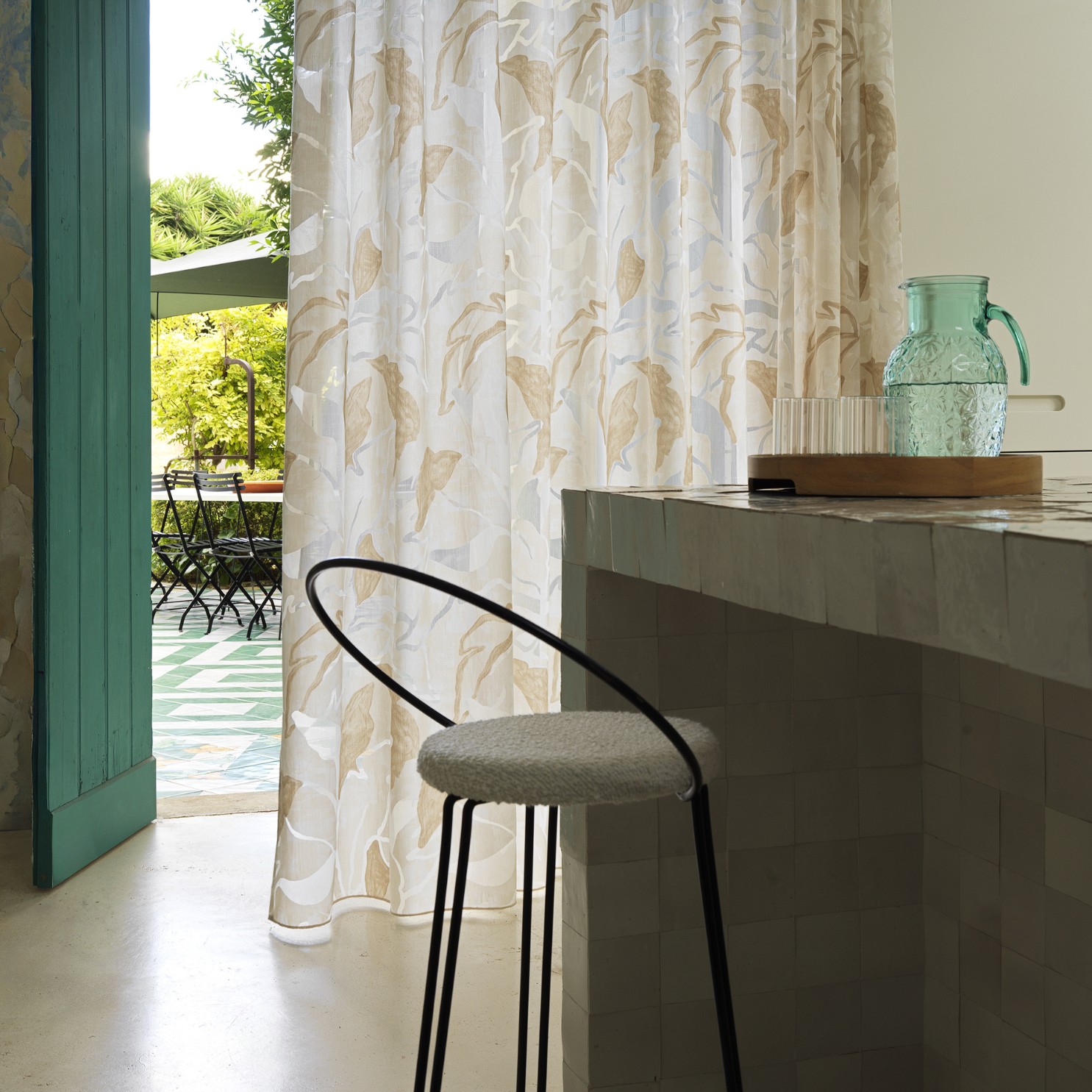 Sartorial fabrics Via Roma 60: Infinity curtains - The History