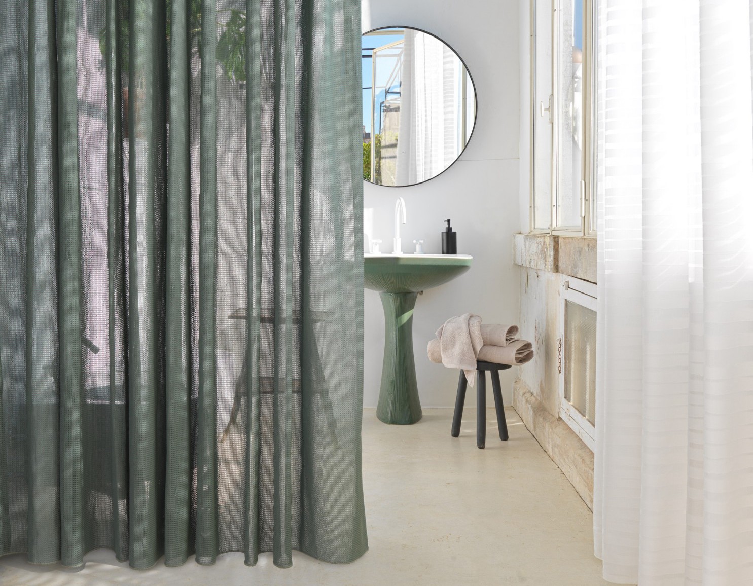 Sartorial fabrics Via Roma 60: Keys curtains - The History